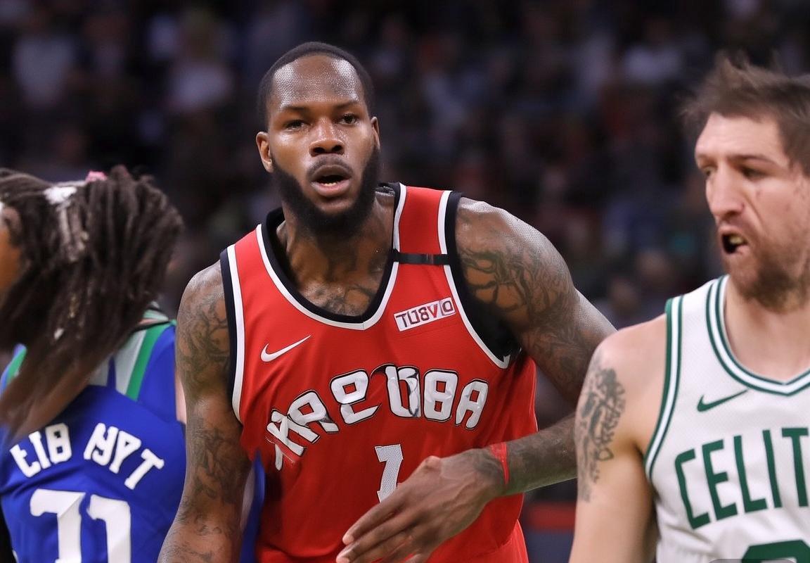 佩顿·普理查德准三双引领波士顿凯尔特人团队胜利，力克英格拉姆领衔的多伦多猛龙